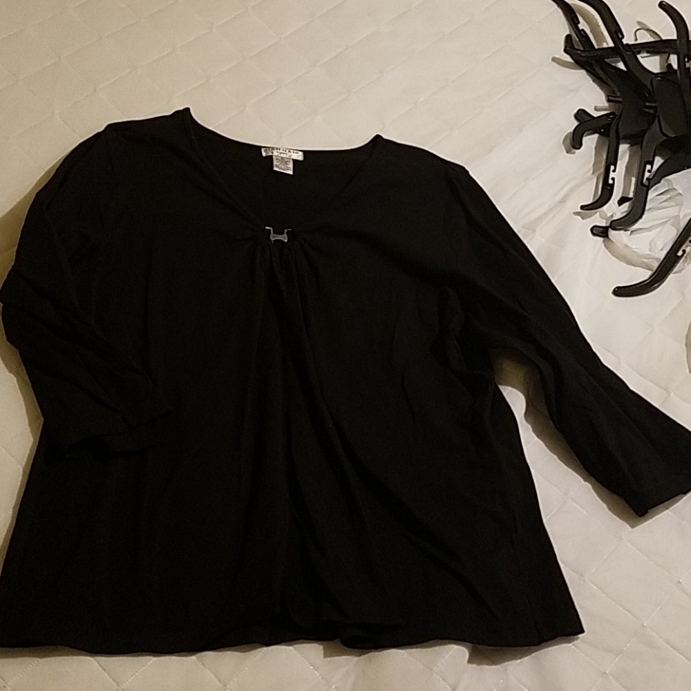 Hannah Woman Petite 2X Black Top
